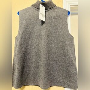 light grey size large, Zara set.